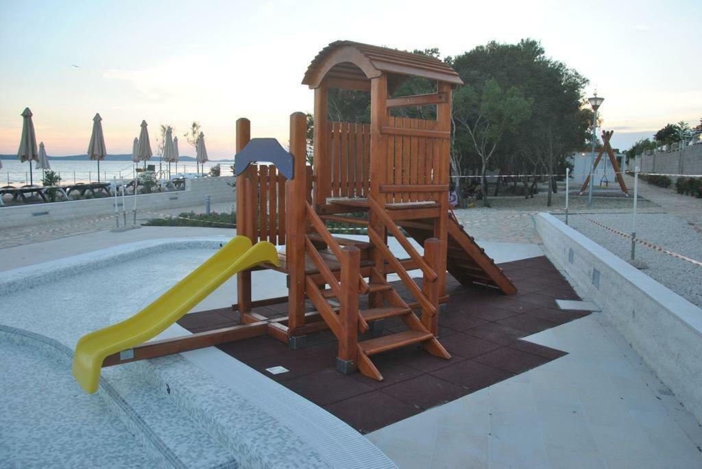 Apartmani Astrado פטרצ'אנה מראה חיצוני תמונה
