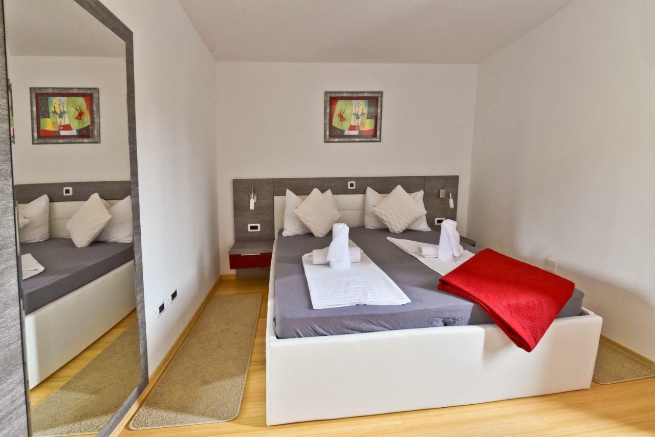 Apartmani Astrado פטרצ'אנה מראה חיצוני תמונה